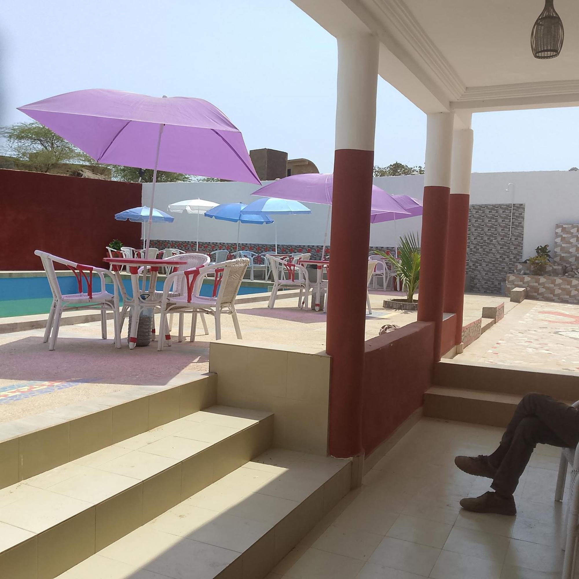 Chez Mimi Hotel Toubab Dialaw Exterior photo